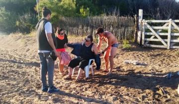 Imagen de Las Toninas: milagroso rescate de un persona que se estaba asfixiando con una tanza y no tenía chaleco salvavidas