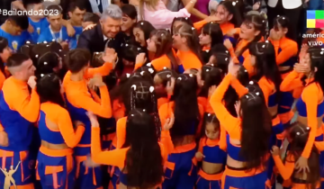 Imagen de El emotivo momento que protagonizaron un grupo de chicos que soñaban bailar en el programa de Tinelli y viajar a San Bernardo