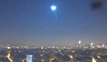 Imagen de Video viral: un asteroide ingresó en la atmósfera de la Tierra y en el cielo se vio un show de luces