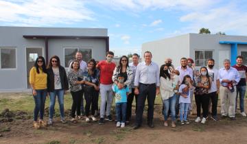 Imagen de Dolores: entregaron más casas del Programa 1000 viviendas que impulsa el Municipio