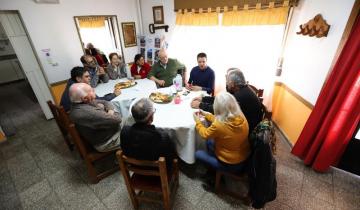 Imagen de Cardozo se reunió con jubilados y les hizo una videollamada con Mirta Tundis