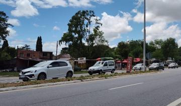 Imagen de Los que retrasaron el regreso hasta después del partido de la Selección Argentina colmaron las rutas