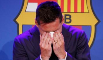 Imagen de Envuelto en llanto Messi se despidió del Barcelona