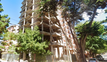 Imagen de Dolor en San Bernardo: investigan la muerte de un joven en un edificio abandonado