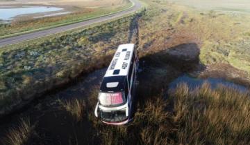 Imagen de Cuatro heridos leves tras el despiste de un micro sobre la Ruta 55