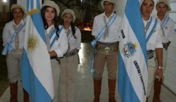 Imagen de Furor en las redes: egresados recibieron su diploma vestidos de paisanos