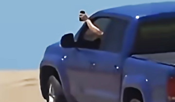 Imagen de Pinamar: suspenden la licencia de un conductor por filmarse con el celular mientras manejaba una camioneta 4x4 en la playa