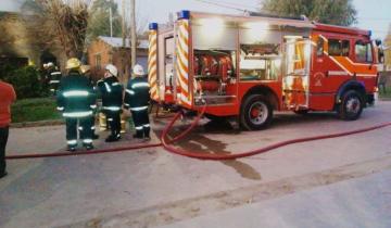 Imagen de Un voraz incendio destruyó dos casas en Maipú