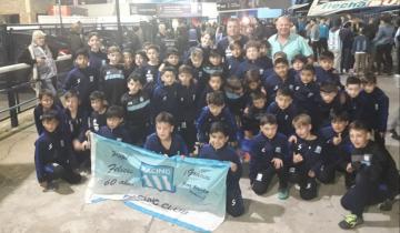 Imagen de Los chicos de Racing La Costa fueron invitados a ver un partido en el Cilindro de Avellaneda