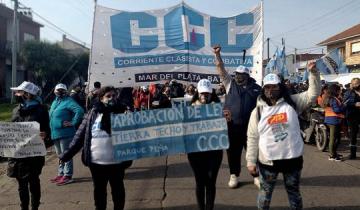 Imagen de Organizaciones sociales marcharon por una renta básica universal en el Día de San Cayetano
