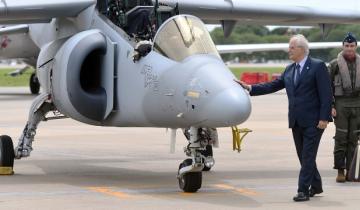 Imagen de Fuerza Aérea Argentina: Taiana presentó aeronaves modernizadas por la Fábrica Argentina de Aviones