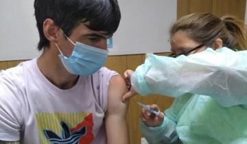 Imagen de El papá de Eloisa Melin, la nena trasplantada en pandemia, recibió la segunda dosis de la vacuna