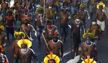 Imagen de Denuncian a nueve grandes mineras por querer operar en tierras protegidas de Brasil