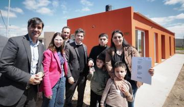 Imagen de Castelli: Kicillof inauguró un Centro de Desarrollo Infantil y entregó viviendas paralizadas por el Gobierno nacional