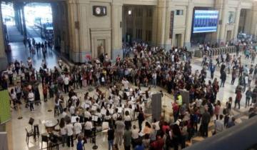 Imagen de La Orquesta Escuela de Chascomús tocó en Buenos Aires para promocionar la ciudad