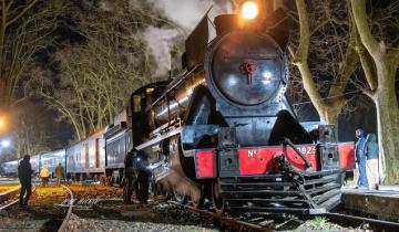 Imagen de La histórica locomotora a vapor volvió a circular por el corredor ferroviario de la Región