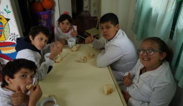 Imagen de Los cinco alumnos de una escuela rural de General Pirán hicieron una película y ganaron un festival internacional en Chile