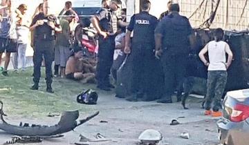Imagen de Villa Gesell: un adolescente murió y otro está grave tras un choque entre una moto y un auto