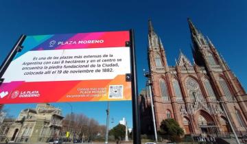 Imagen de La Plata: afirman que hay errores históricos en los carteles colocados en las plazas