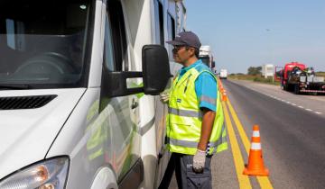 Imagen de Cédula azul: el gobierno nacional se desdijo y aclaró que todavía sigue siendo obligatoria