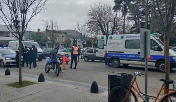 Imagen de Dolores: una mujer fue atropellada por un policía que circulaba en una moto robada