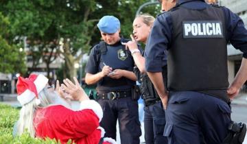 Imagen de Cayó un falso Papá Noel que les cobraba las fotos a los chicos en La Plata