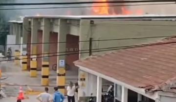 Imagen de Partido de La Costa: impresionante incendio en los talleres de la Cooperativa CESOP de San Bernardo