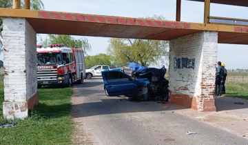 Imagen de Tragedia en la Provincia: una madre y su hija de 9 años murieron al chocar contra un limitador de velocidad y un nene de 6 está grave
