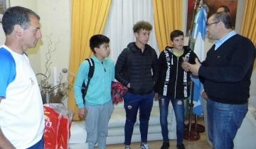 Imagen de Tordillo: Olivera recibió a los jóvenes atletas de los Juegos Evita