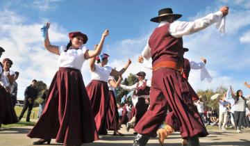 Imagen de Dolores: Celebración solidaria del Día de la Tradición