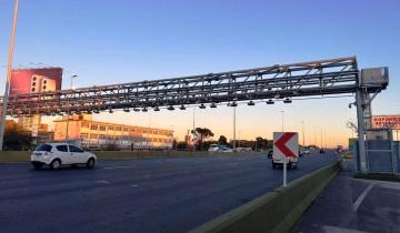 Imagen de Como en la Ciudad, sacarán cabinas de peaje en rutas a la Costa Atlántica y en la autopista Buenos Aires-La Plata