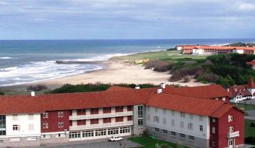 Imagen de Dos hoteles de Chapadmalal volverán a destinarse al turismo social