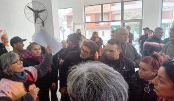 Imagen de Tarifazo en EDEA: protestas de vecinos de La Costa ante la llegada de boletas de hasta $2 millones mientras acecha la quita de Zona Fría