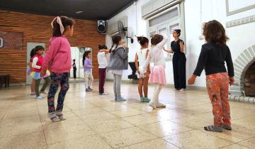 Imagen de Dolores: el Municipio presentó la oferta de Talleres de Juventud para 2026