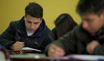 Imagen de Educación: ponen en marcha un programa para que 400.000 jóvenes terminen el secundario